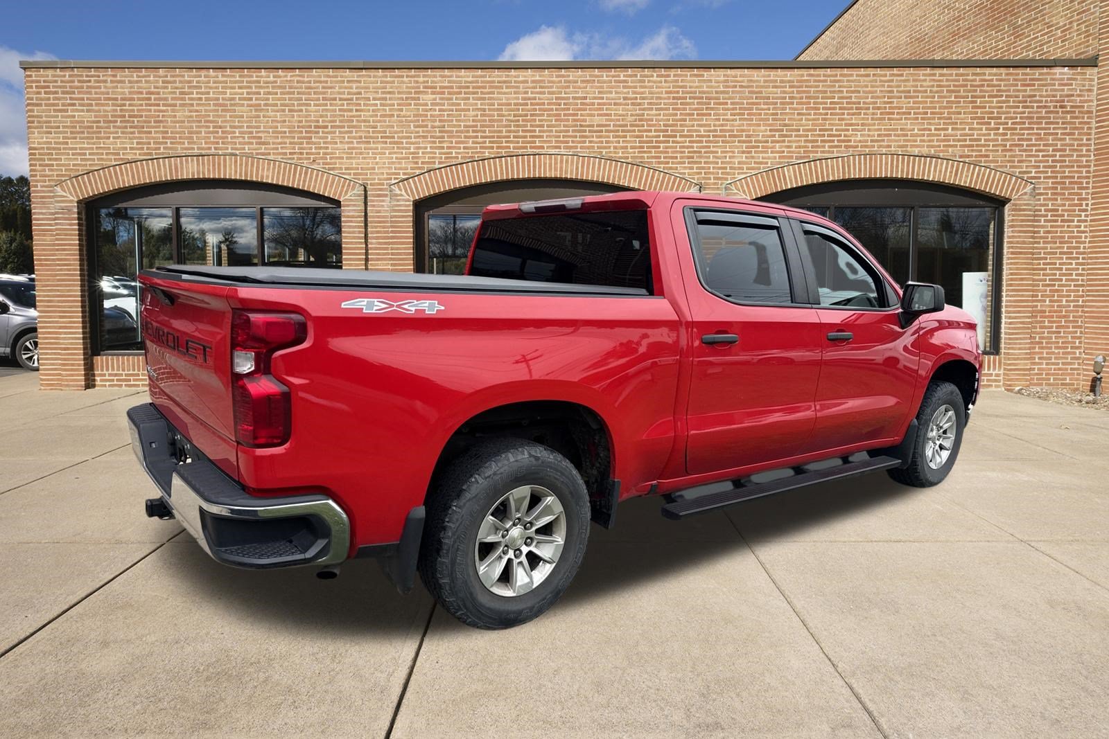 Used 2021 Chevrolet Silverado 1500 W/T w/ WT Value Package AWD/4WD video 3