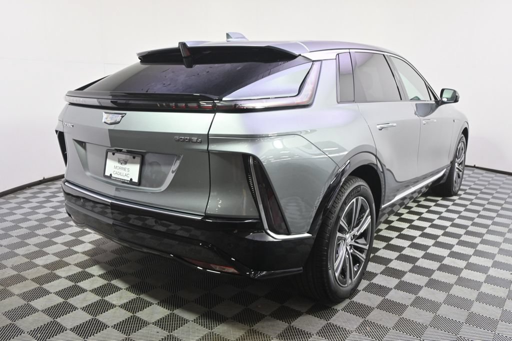 New 2026 Cadillac Lyriq Luxury w/ LPO, Floor Liner Package AWD/4WD image 6