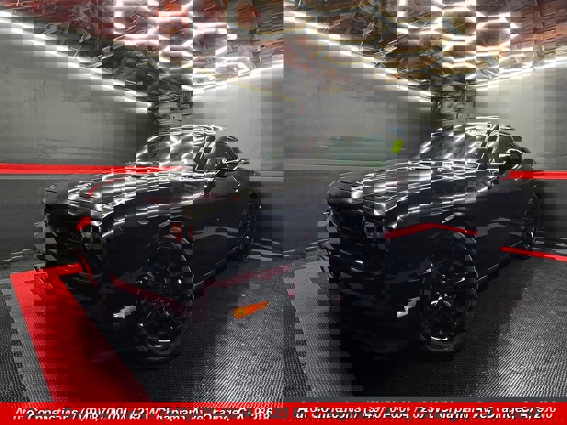 Used 2013 Dodge Challenger R/T Plus image 2