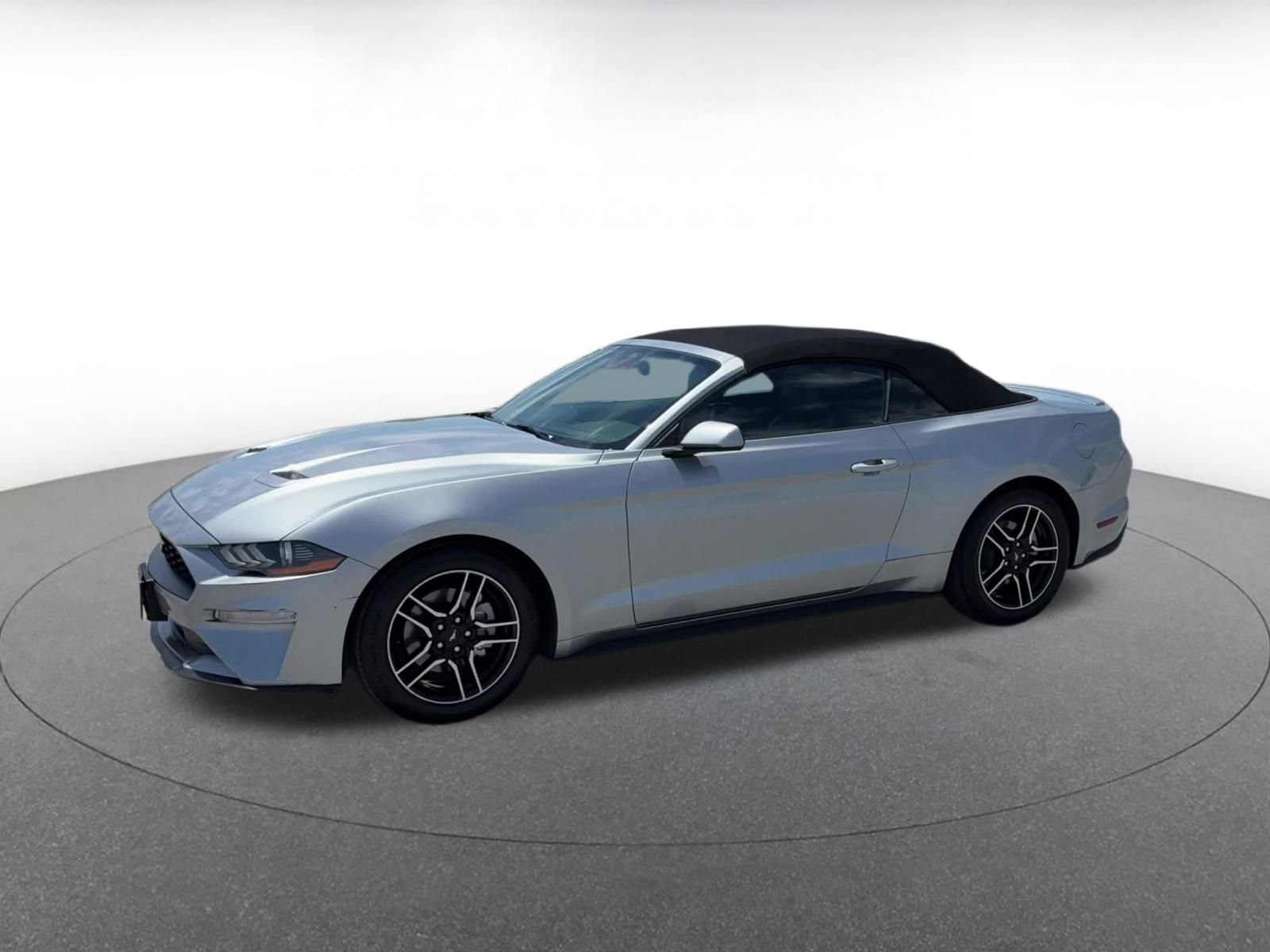 Used 2023 Ford Mustang Premium image 8