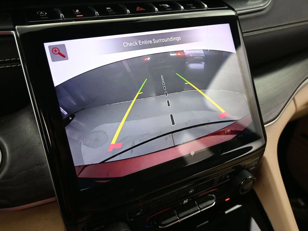 Used 2021 Jeep Grand Cherokee L Limited image 25