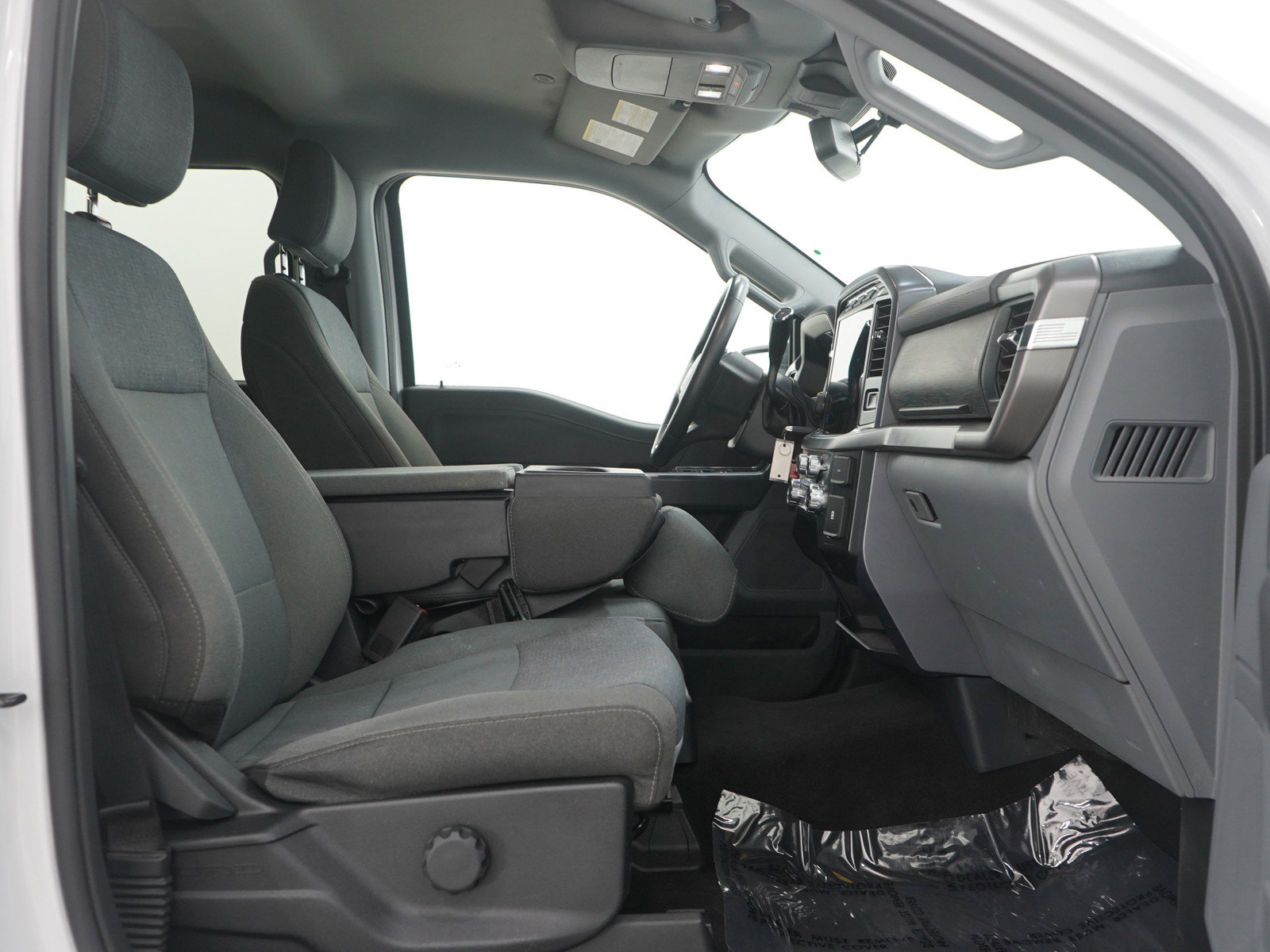 Used 2024 Ford F150 XLT w/ Tow/Haul Package image 11