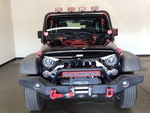 Used 2016 Jeep Wrangler Sport w/ Connectivity Group AWD/4WD image 2
