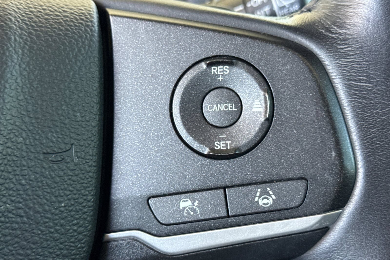 Used 2024 Honda Odyssey EX-L image 39