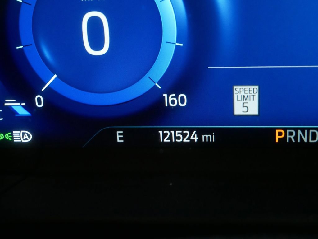 Used 2021 Ford Escape Titanium w/ Titanium Elite Package AWD/4WD image 33