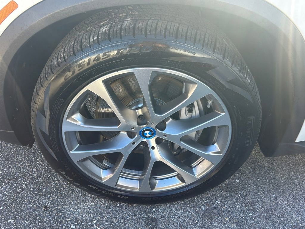 Used 2025 BMW X5 xDrive50e image 18