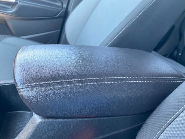 Used 2018 Ford Escape SE FWD image 25