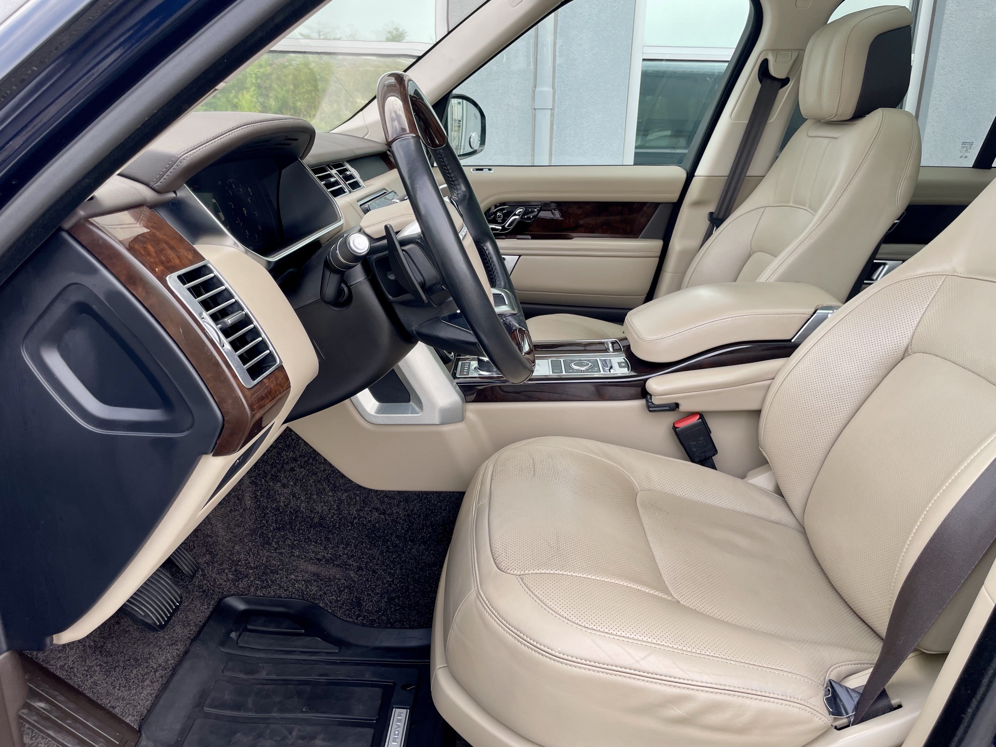 Used 2020 Land Rover Range Rover HSE AWD/4WD image 14