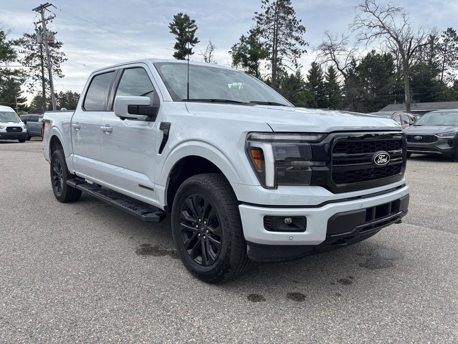New 2025 Ford F150 Lariat w/ Equipment Group 502A High image 1