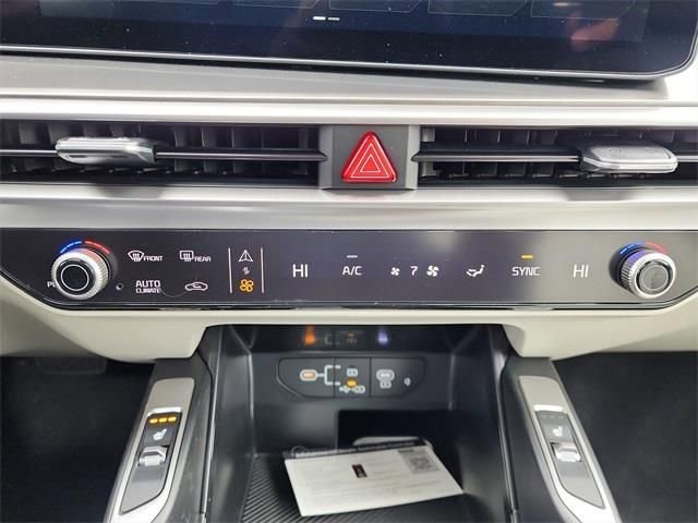 New 2026 Kia Sorento S w/ S Panoramic Sunroof Package image 23