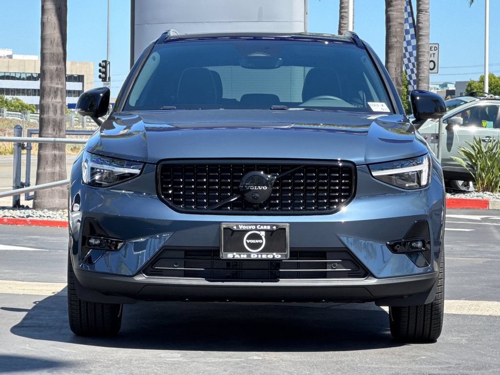 New 2026 Volvo XC40 B5 Ultra w/ Protection Package Premier AWD/4WD image 8