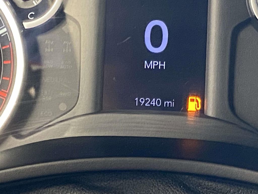 Used 2022 RAM 2500 Tradesman w/ Chrome Appearance Group image 30