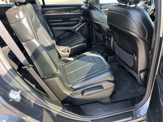 Used 2022 Jeep Grand Cherokee L Overland AWD/4WD image 26