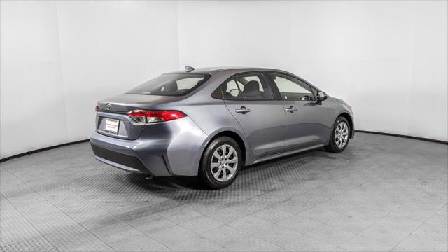 Used 2022 Toyota Corolla LE image 8