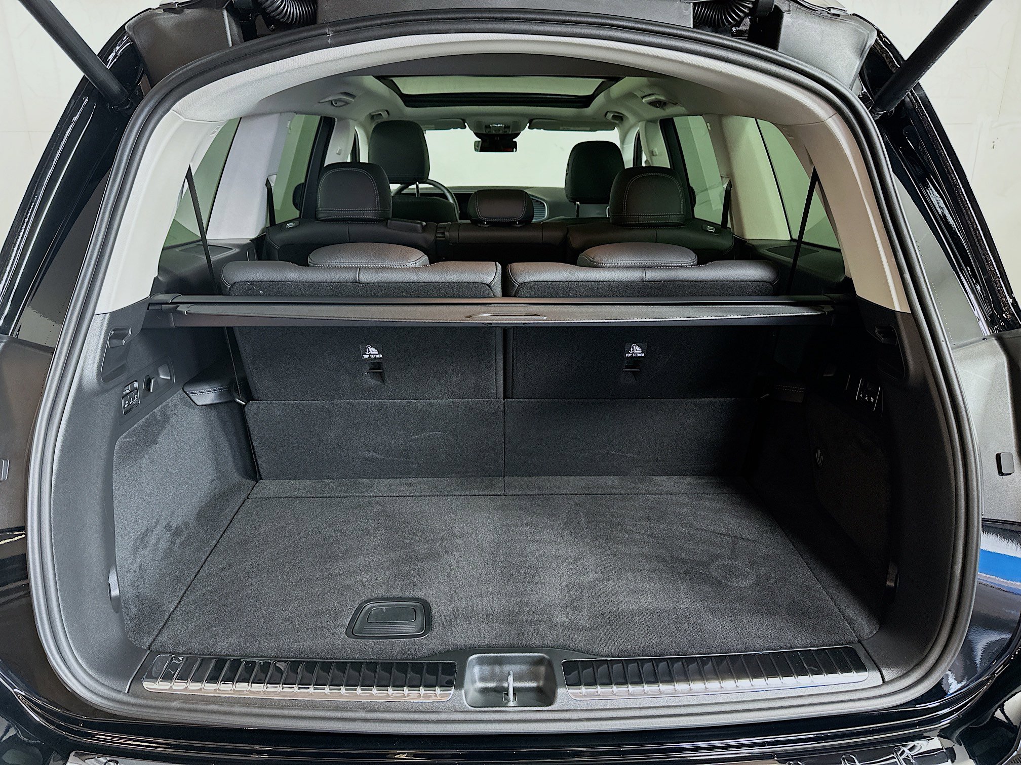 New 2026 Mercedes-Benz GLS 450 4MATIC image 28