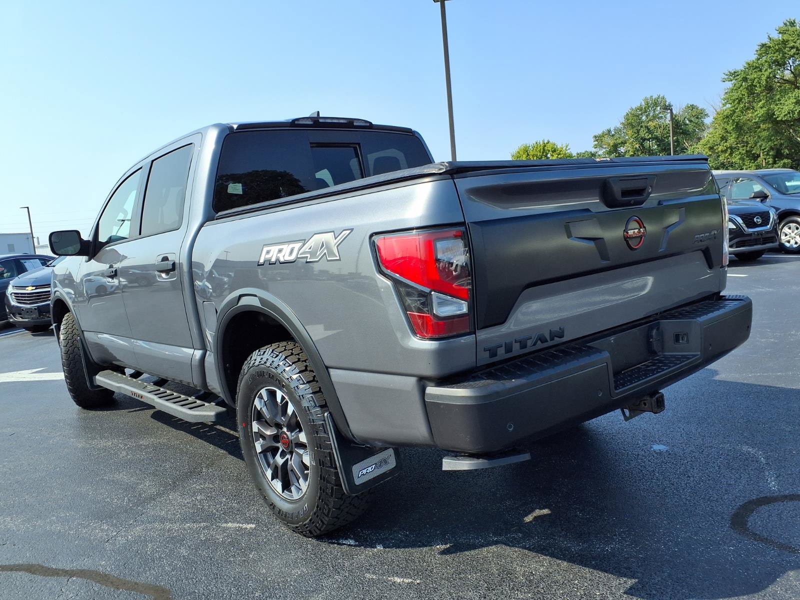 Used 2023 Nissan Titan PRO-4X w/ Pro-4x Convenience Package AWD/4WD image 30
