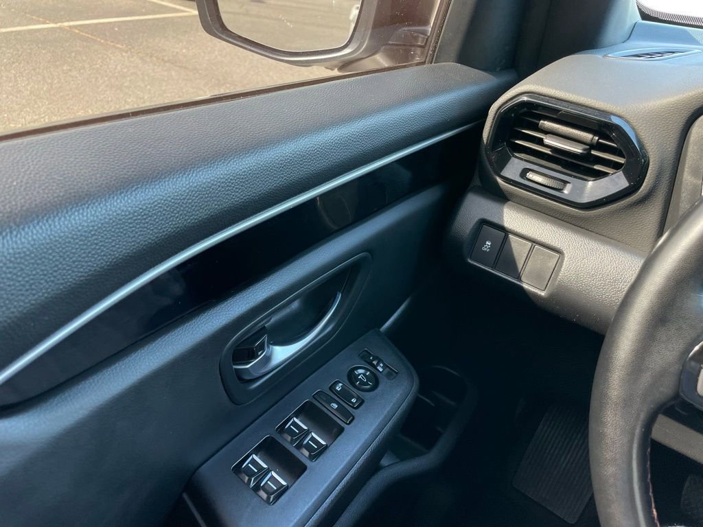 Certified 2025 Honda Pilot Sport image 22