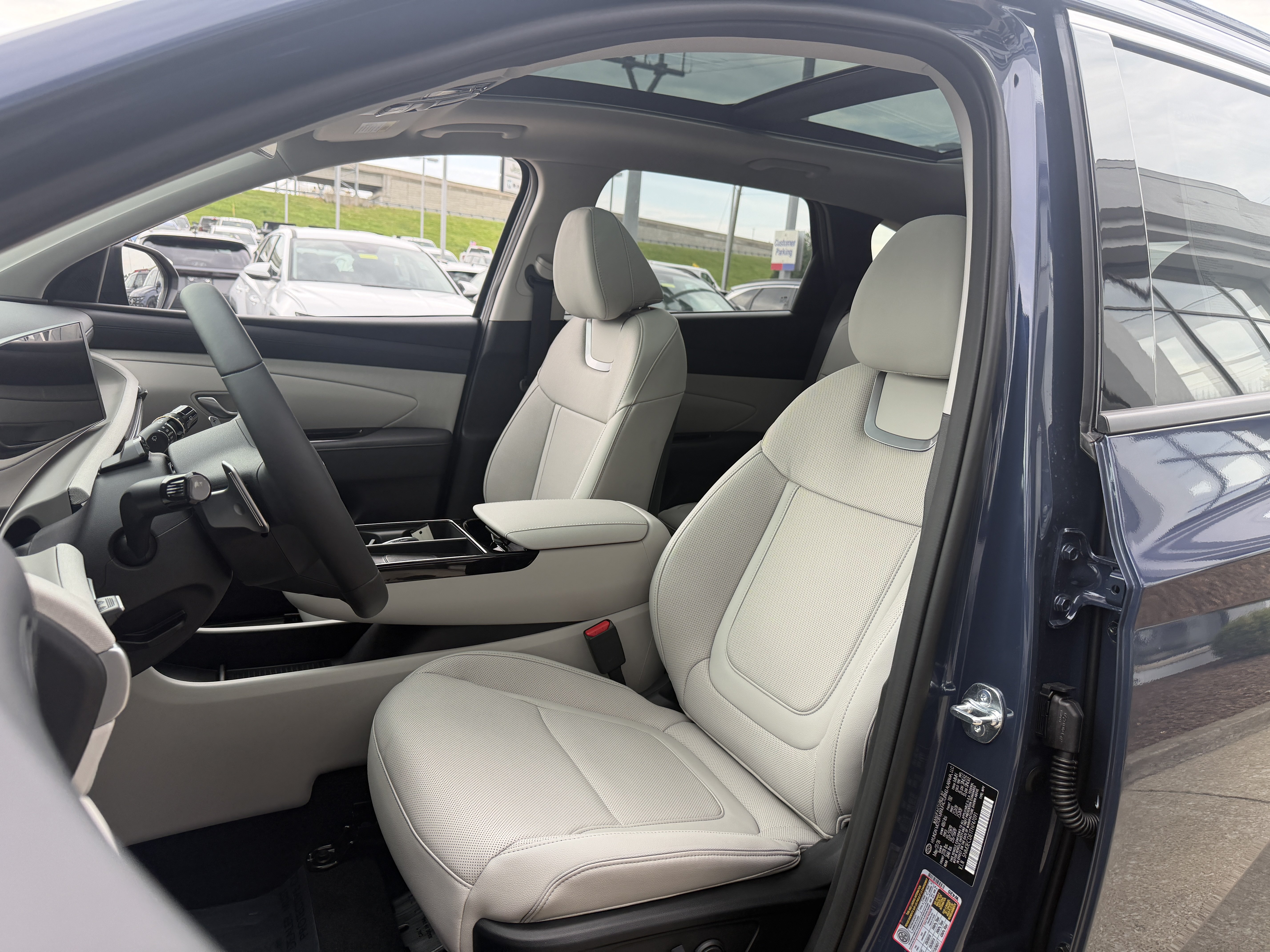 New 2026 Hyundai Tucson Limited AWD/4WD image 32