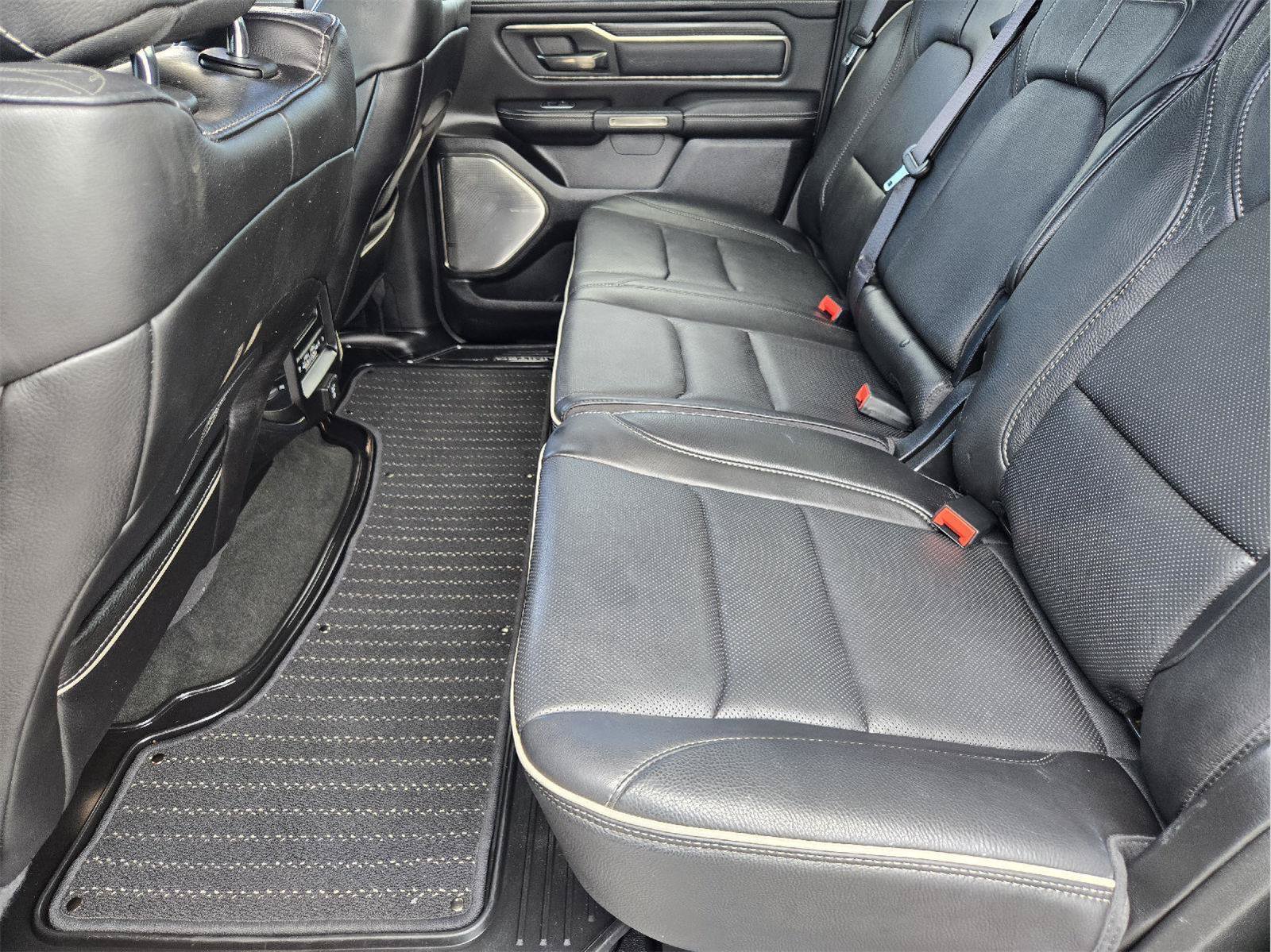 Used 2020 RAM 1500 Limited w/ Black Appearance Package RWD image 27