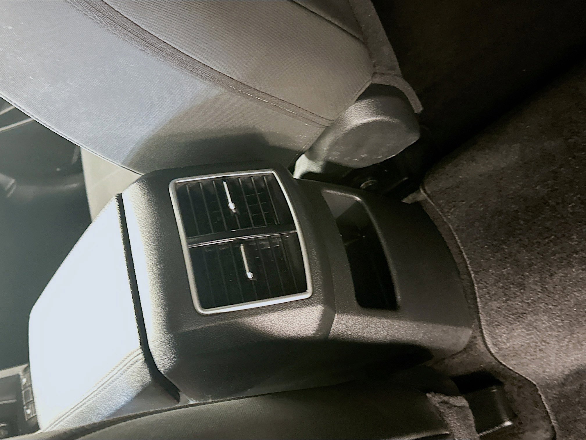 Used 2025 Kia Sportage LX image 27