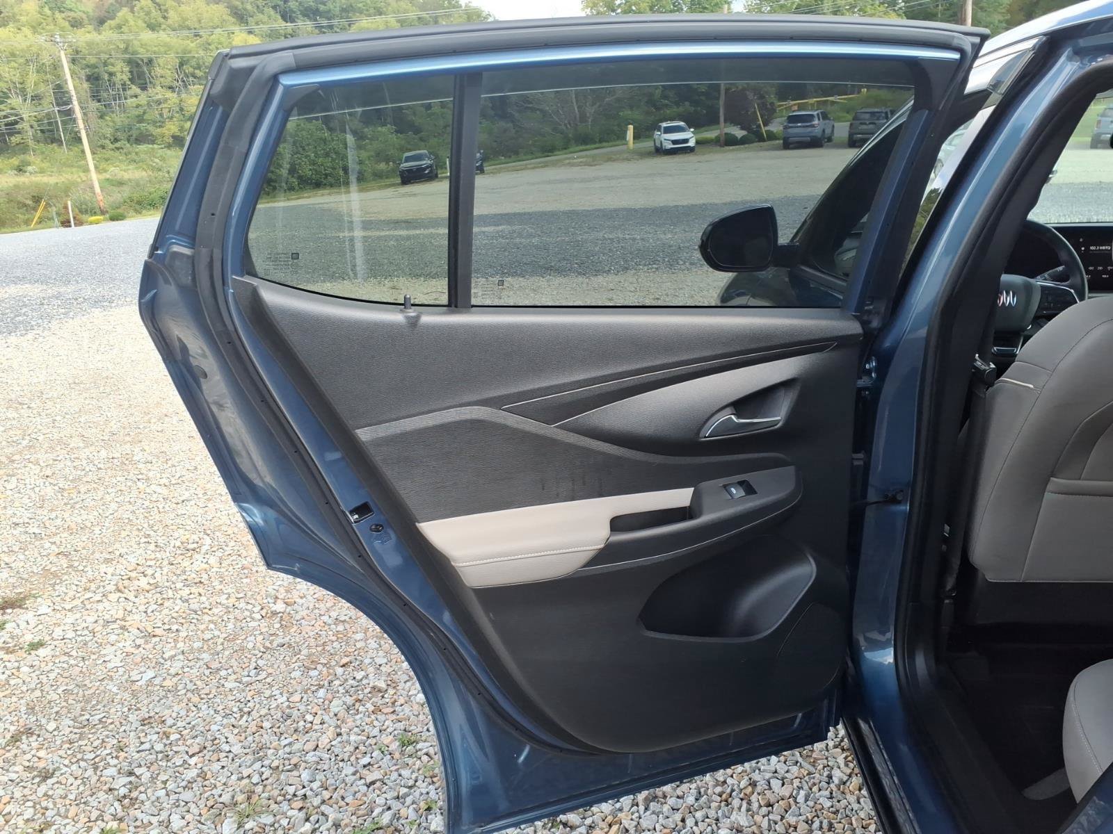 Used 2025 Buick Envista Avenir FWD image 15