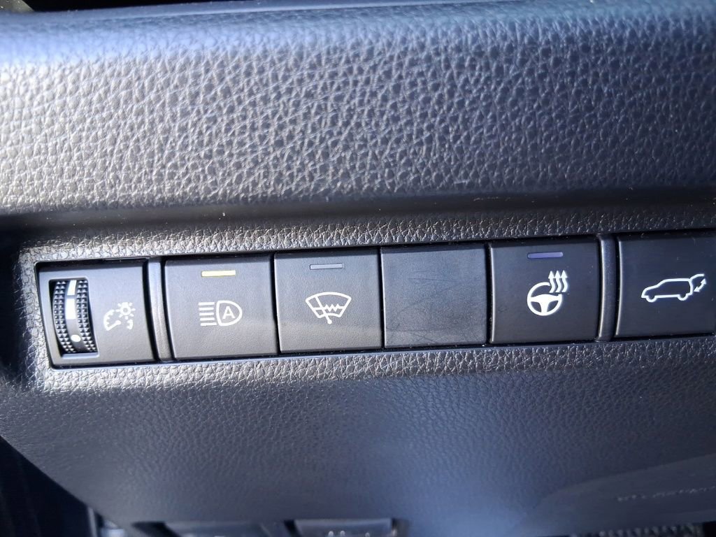 Used 2019 Toyota RAV4 XLE w/ Convenience Package image 23