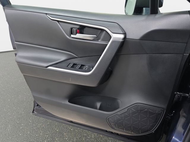 Certified 2023 Toyota RAV4 XLE AWD/4WD image 24