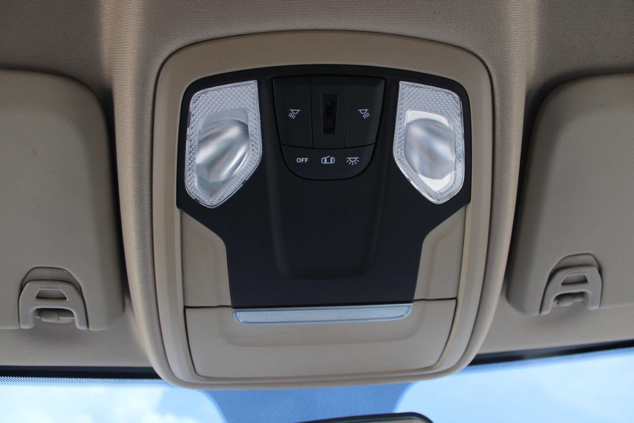 Used 2019 RAM 3500 Tradesman w/ Chrome Appearance Group image 36