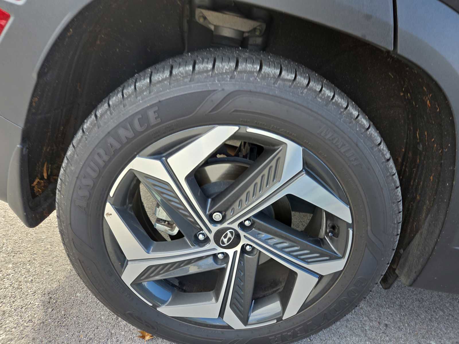 Certified 2023 Hyundai Tucson Limited image 3