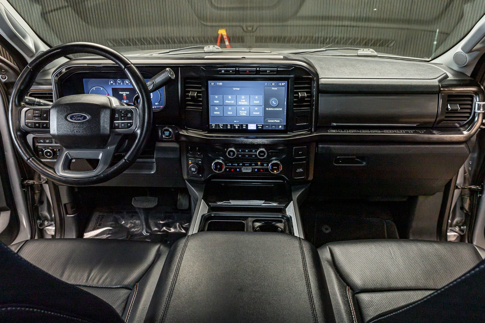 Used 2023 Ford F450 Lariat w/ Camper Package image 19