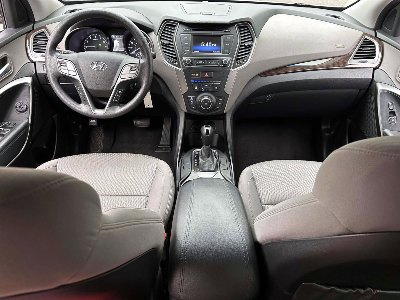 Used 2017 Hyundai Santa Fe Sport FWD image 18