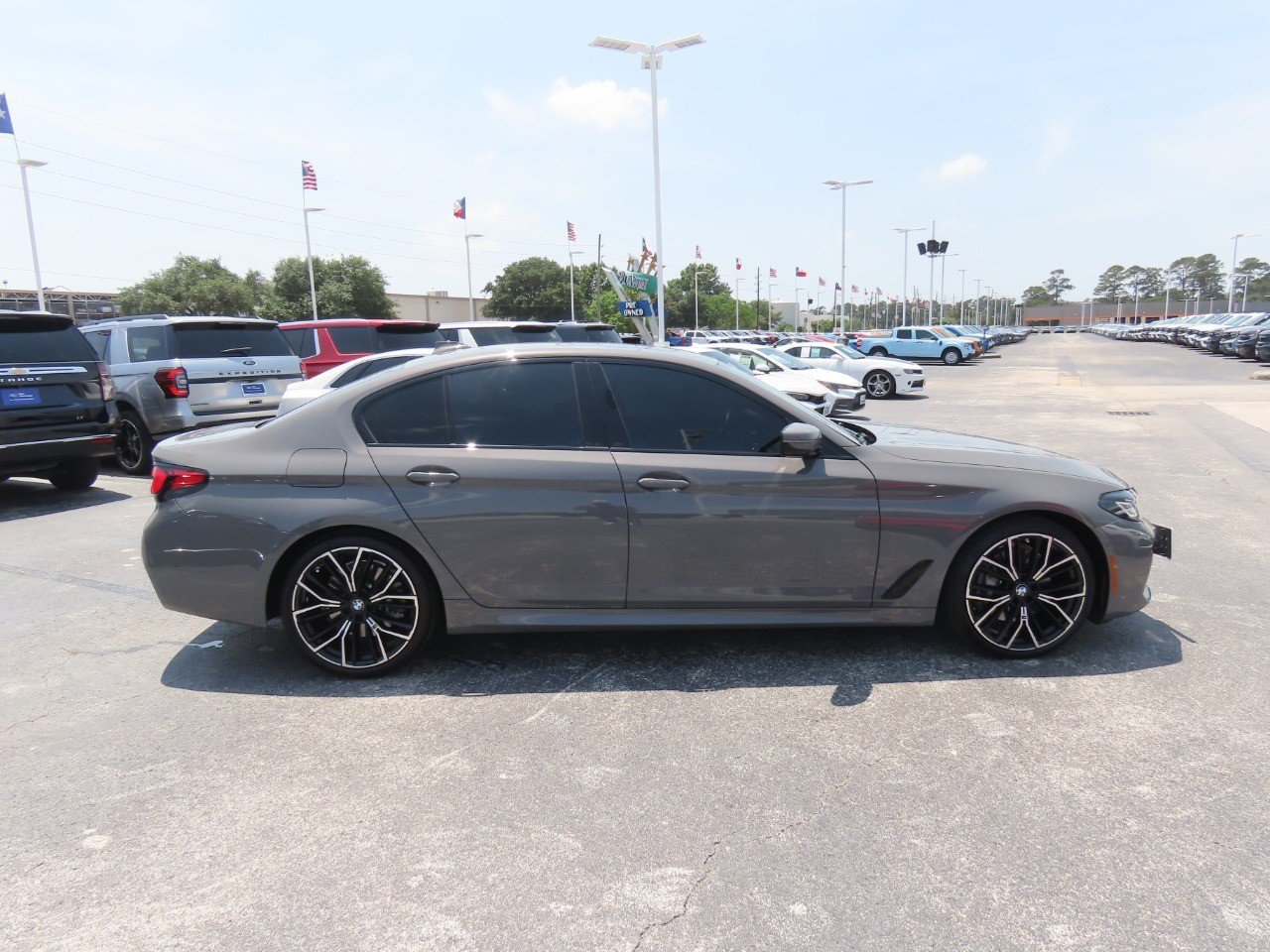 Used 2021 BMW 540i w/ M Sport Package RWD image 8