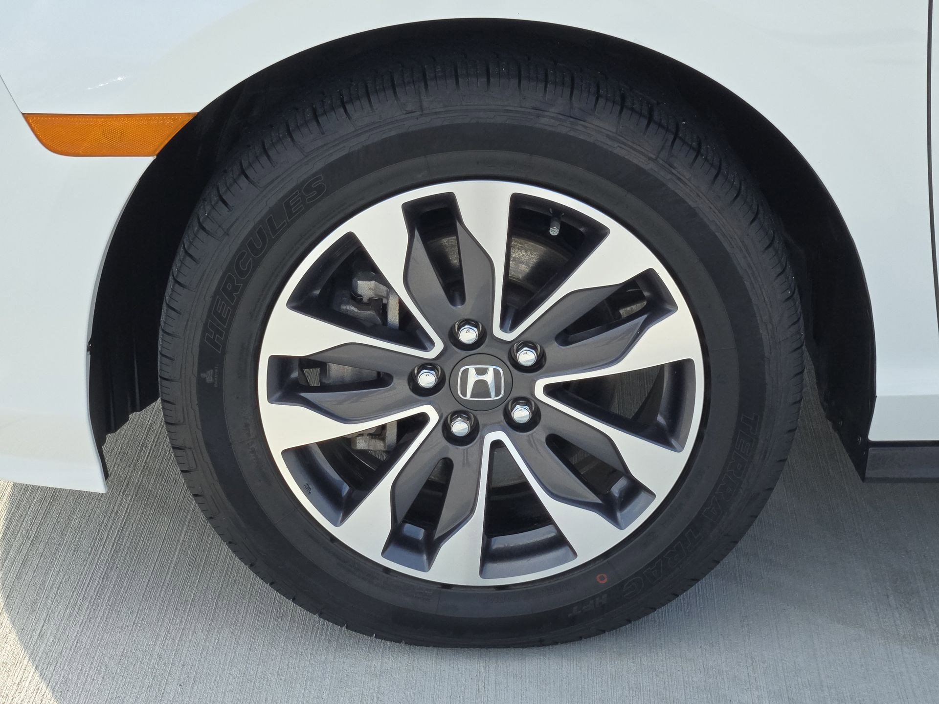 Used 2021 Honda Odyssey EX-L image 11