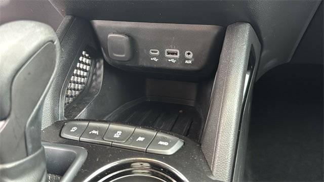 Used 2022 Chevrolet TrailBlazer LT w/ Convenience Package image 19