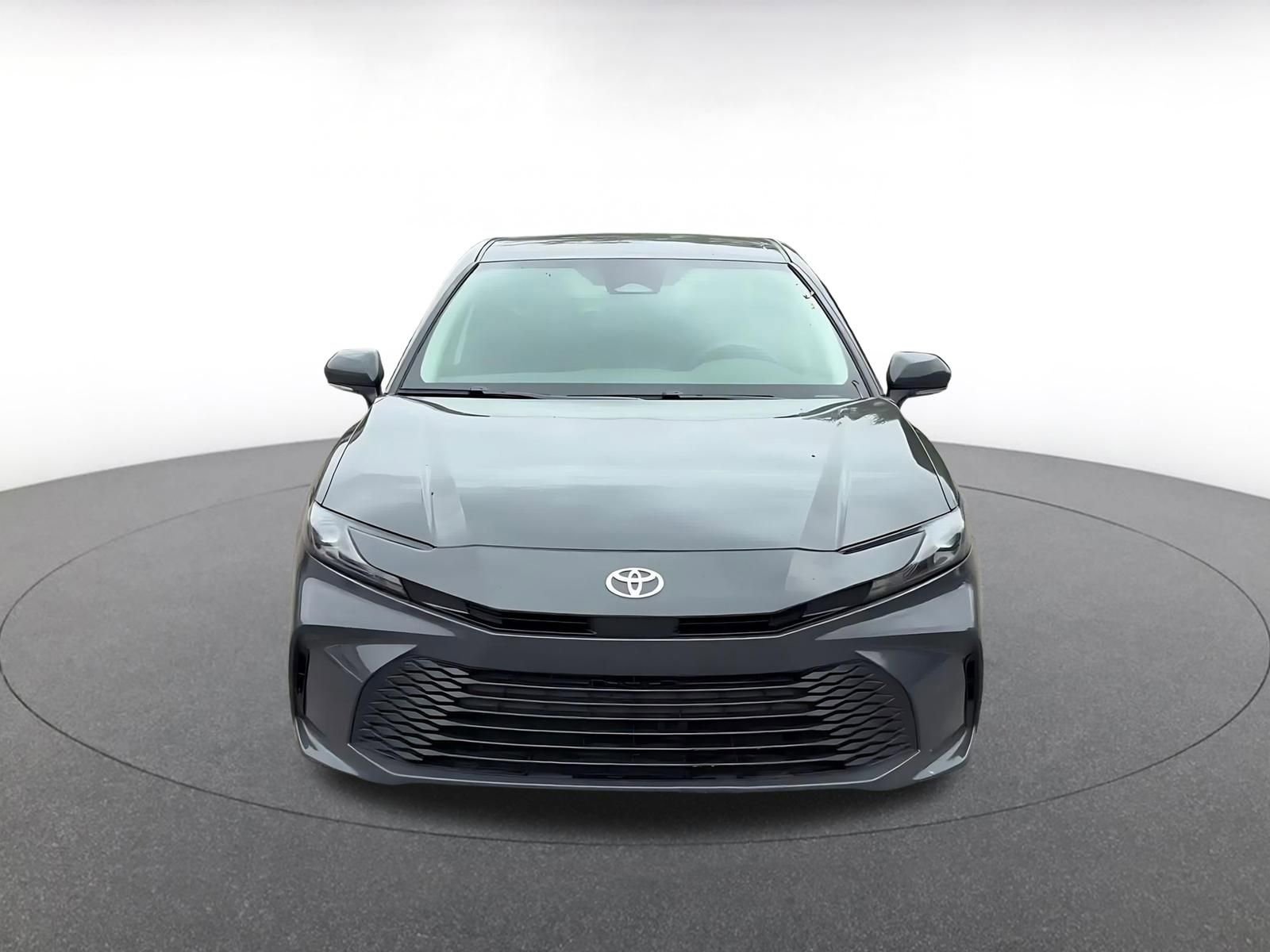 Used 2025 Toyota Camry LE FWD image 3