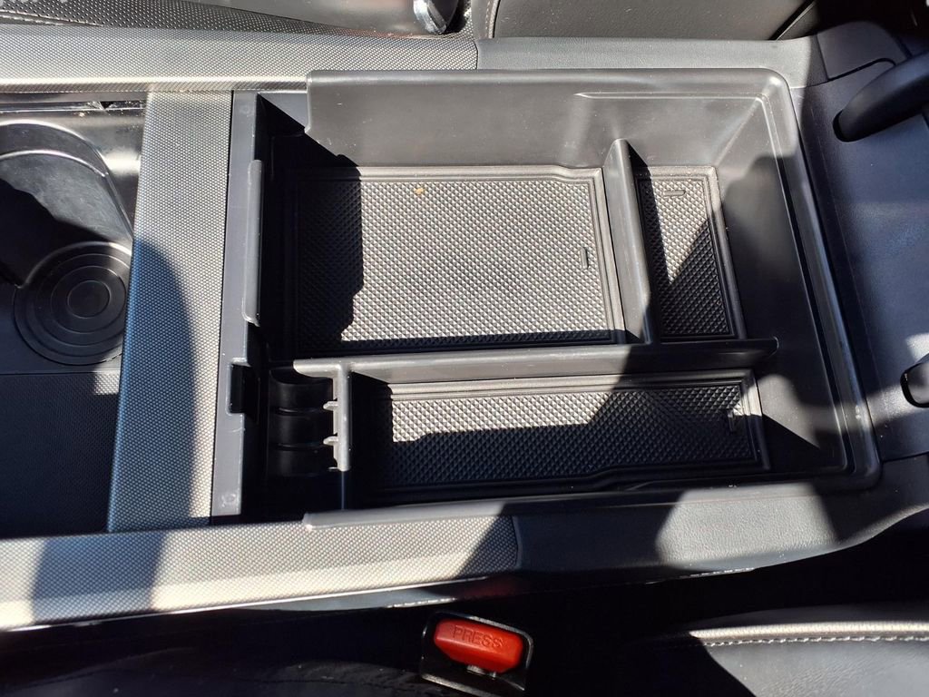 Used 2022 Hyundai Palisade Calligraphy image 15