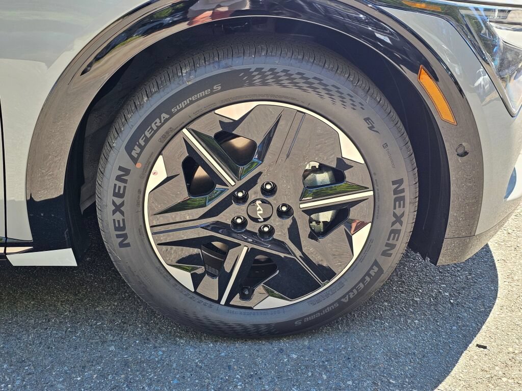 New 2026 Kia EV6 Wind AWD/4WD image 29