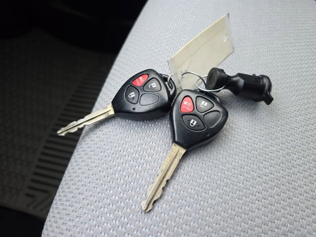 Used 2013 Toyota Yaris L image 28