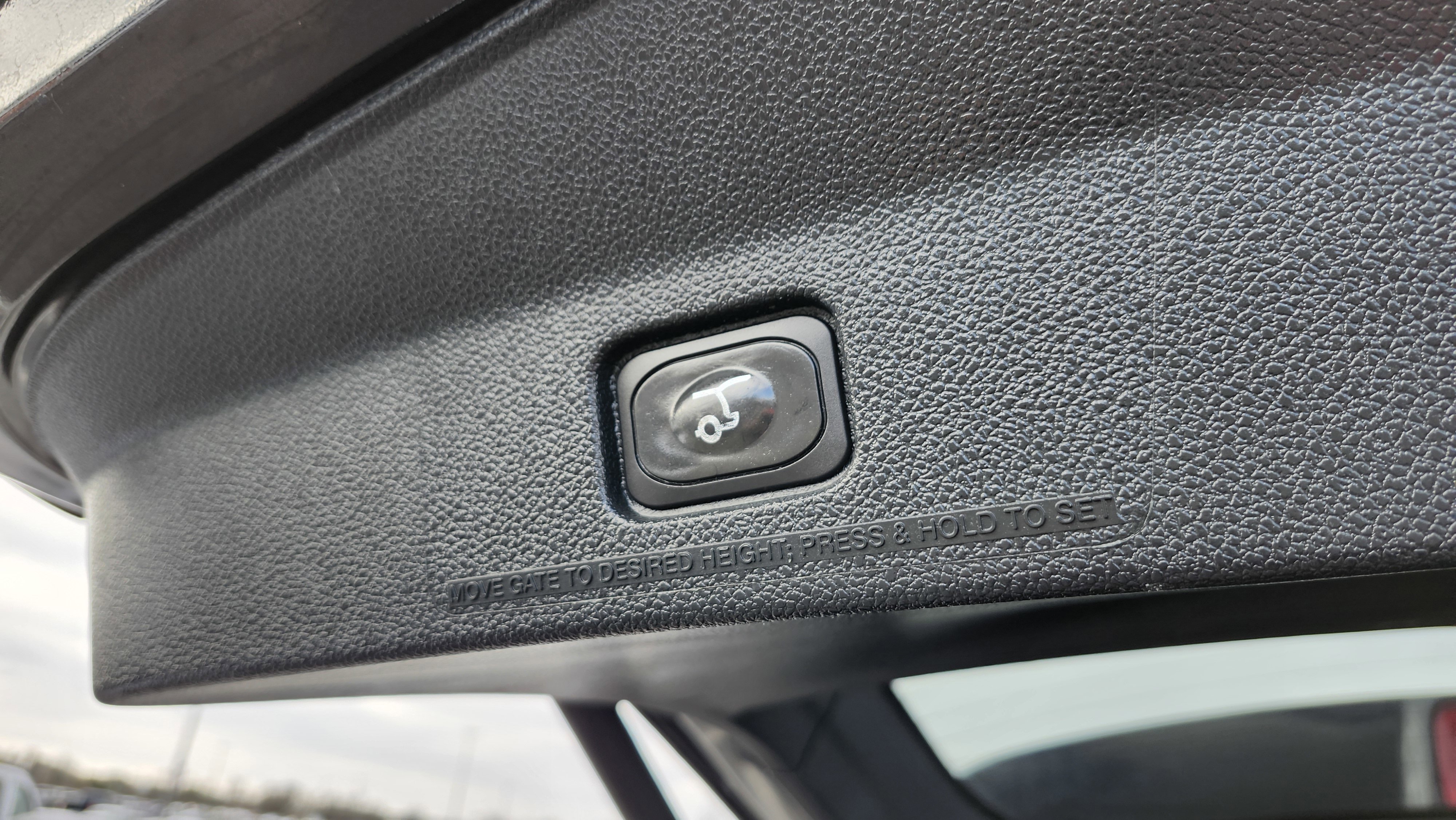 Used 2018 Ford Explorer XLT w/ Equipment Group 201A image 24