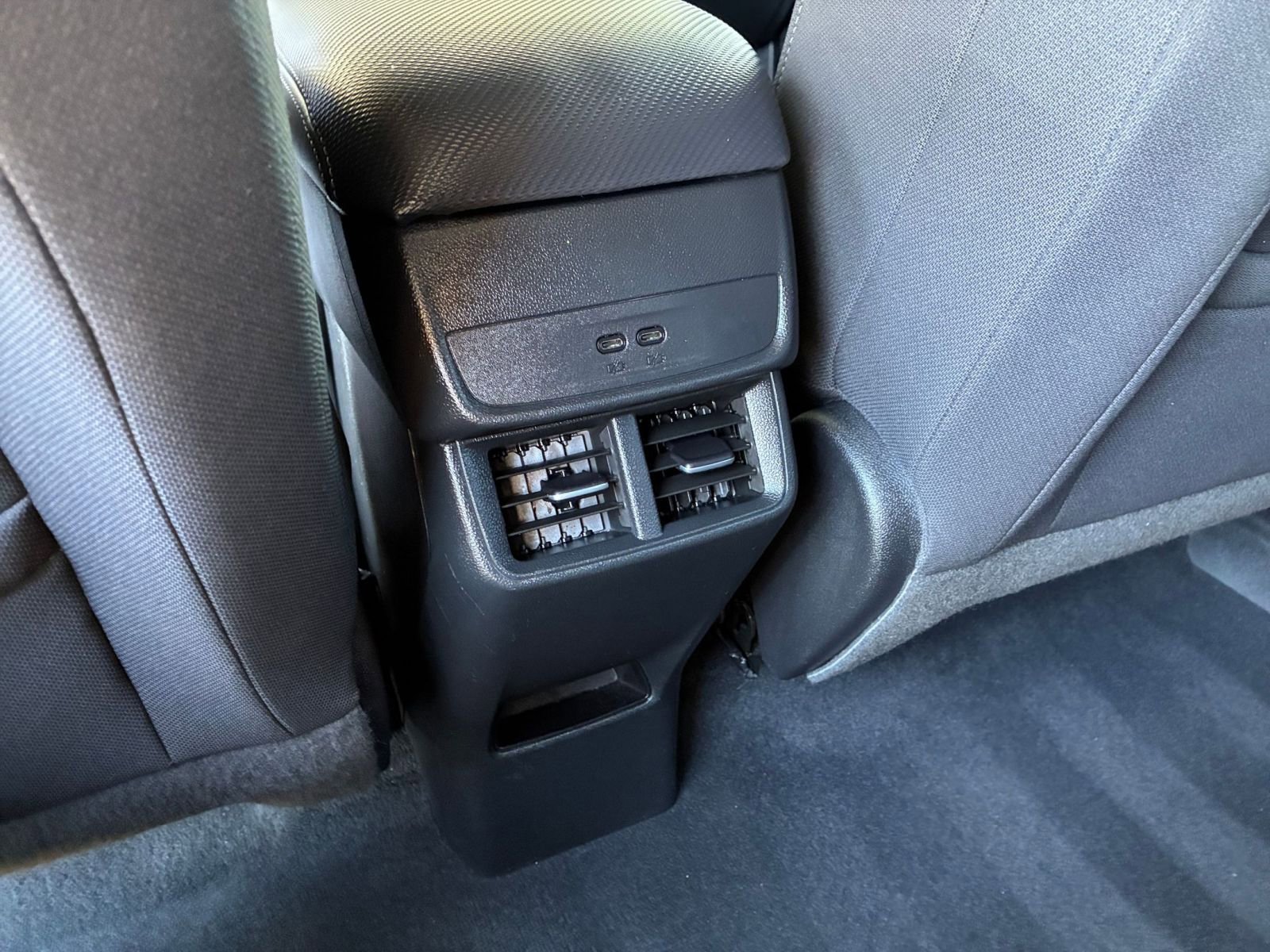 Used 2025 Chevrolet Equinox LT AWD/4WD image 22