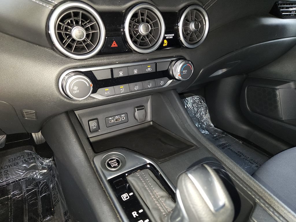 Used 2025 Nissan Sentra SV FWD image 21