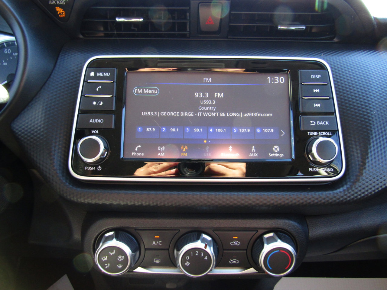 Used 2023 Nissan Kicks S image 12