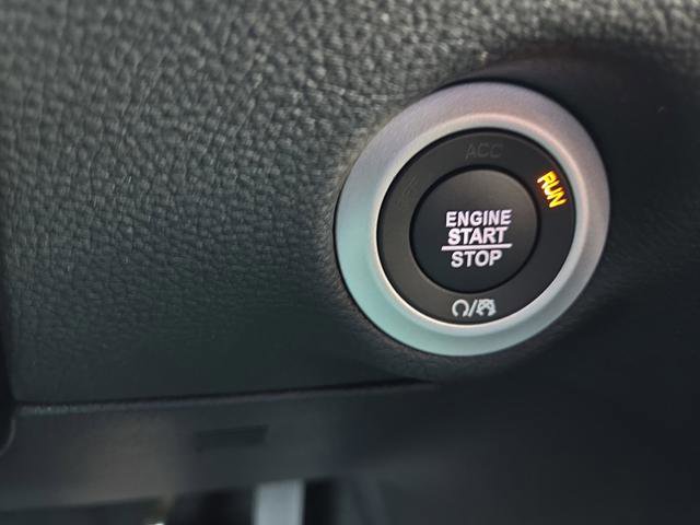 New 2026 Chrysler Pacifica Select FWD image 25