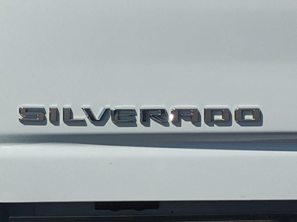 Used 2025 Chevrolet Silverado 2500 LT w/ Convenience Package AWD/4WD image 10