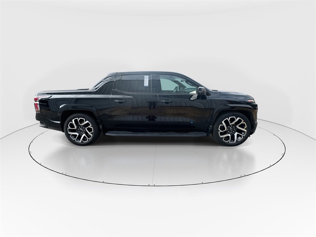 Used 2024 Chevrolet Silverado EV RST image 9