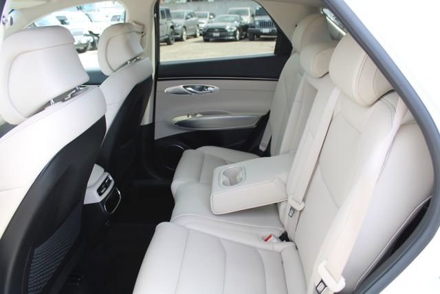Used 2022 Genesis GV70 2.5T w/ Select Package image 38