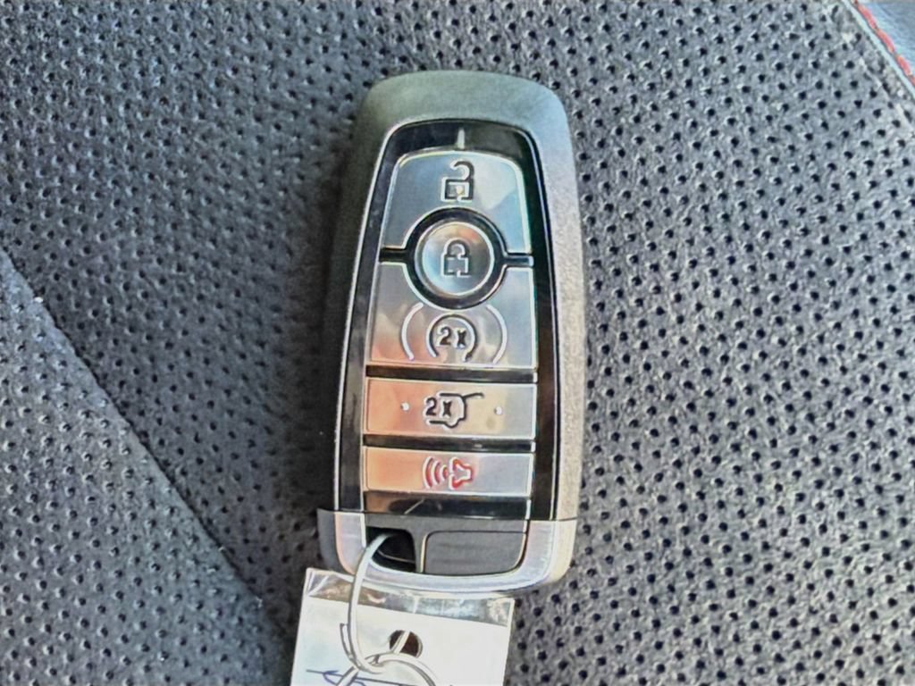 Used 2025 Ford Explorer ST AWD/4WD image 37