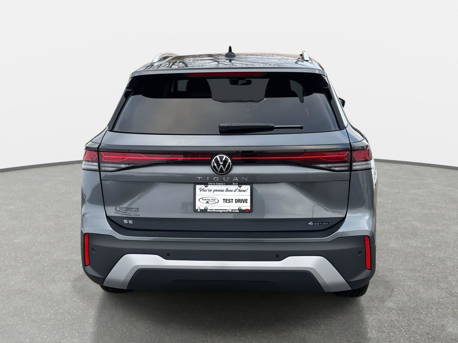 New 2026 Volkswagen Tiguan SE image 6