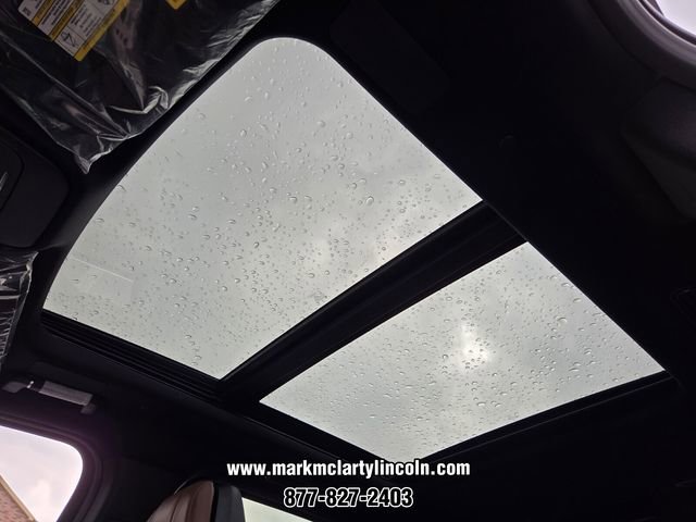 New 2026 Lincoln Navigator Reserve AWD/4WD image 16