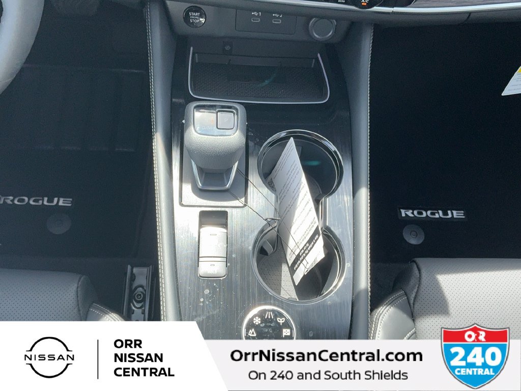 Used 2026 Nissan Rogue Platinum w/ Platinum Premium Package AWD/4WD image 25